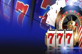 Game meja roulette dan poker dengan desain antarmuka ramah pengguna
